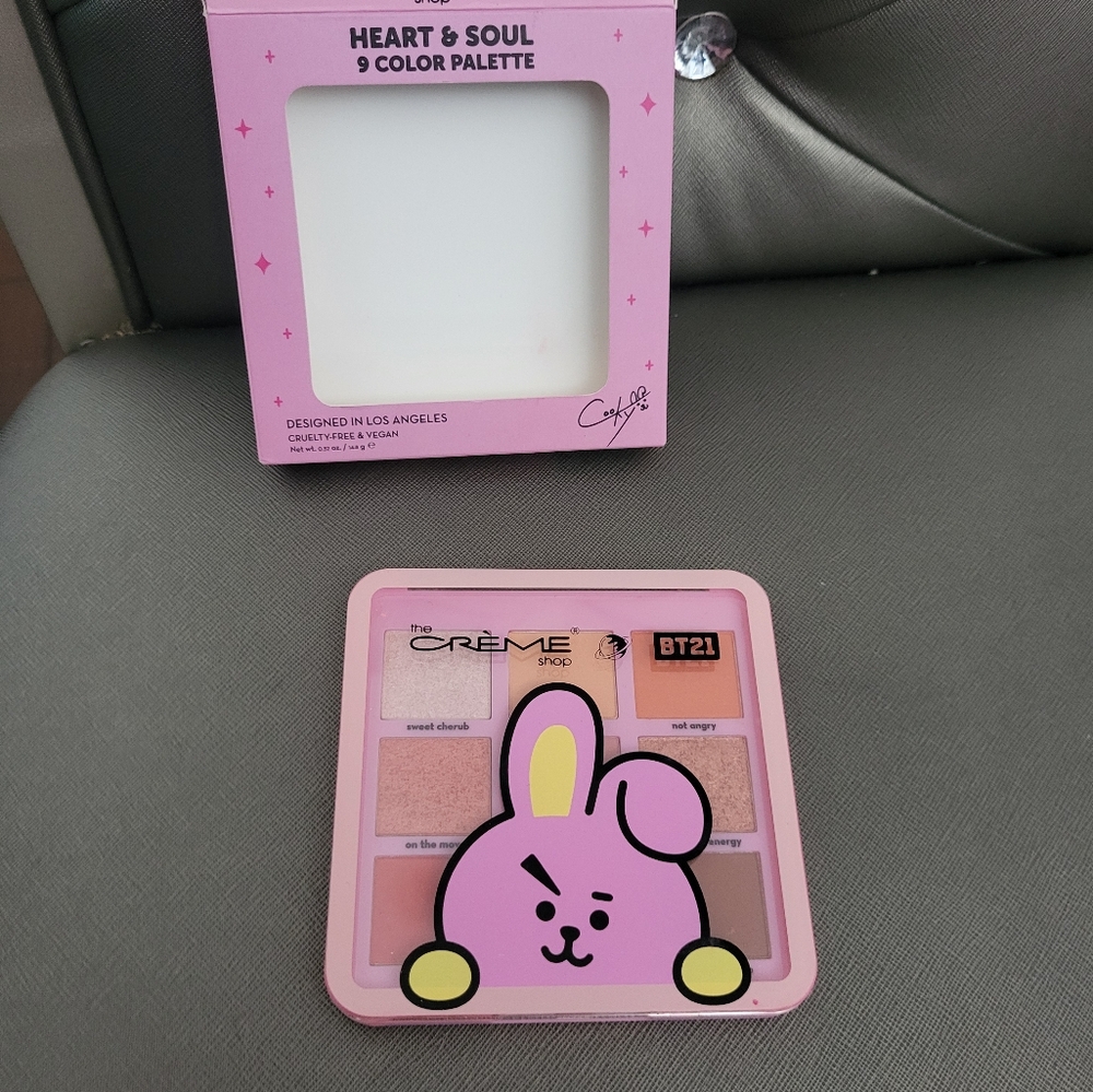 The Crème Shop BT21:HEART & SOUL Eyeshadow Palette COOKY BTS - Picture 3 of 7
